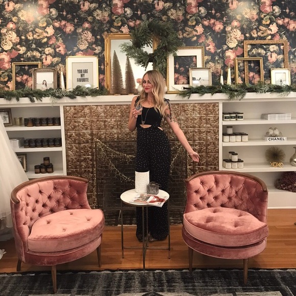 Meet your posher, Shannon! - Picture 2 of 3